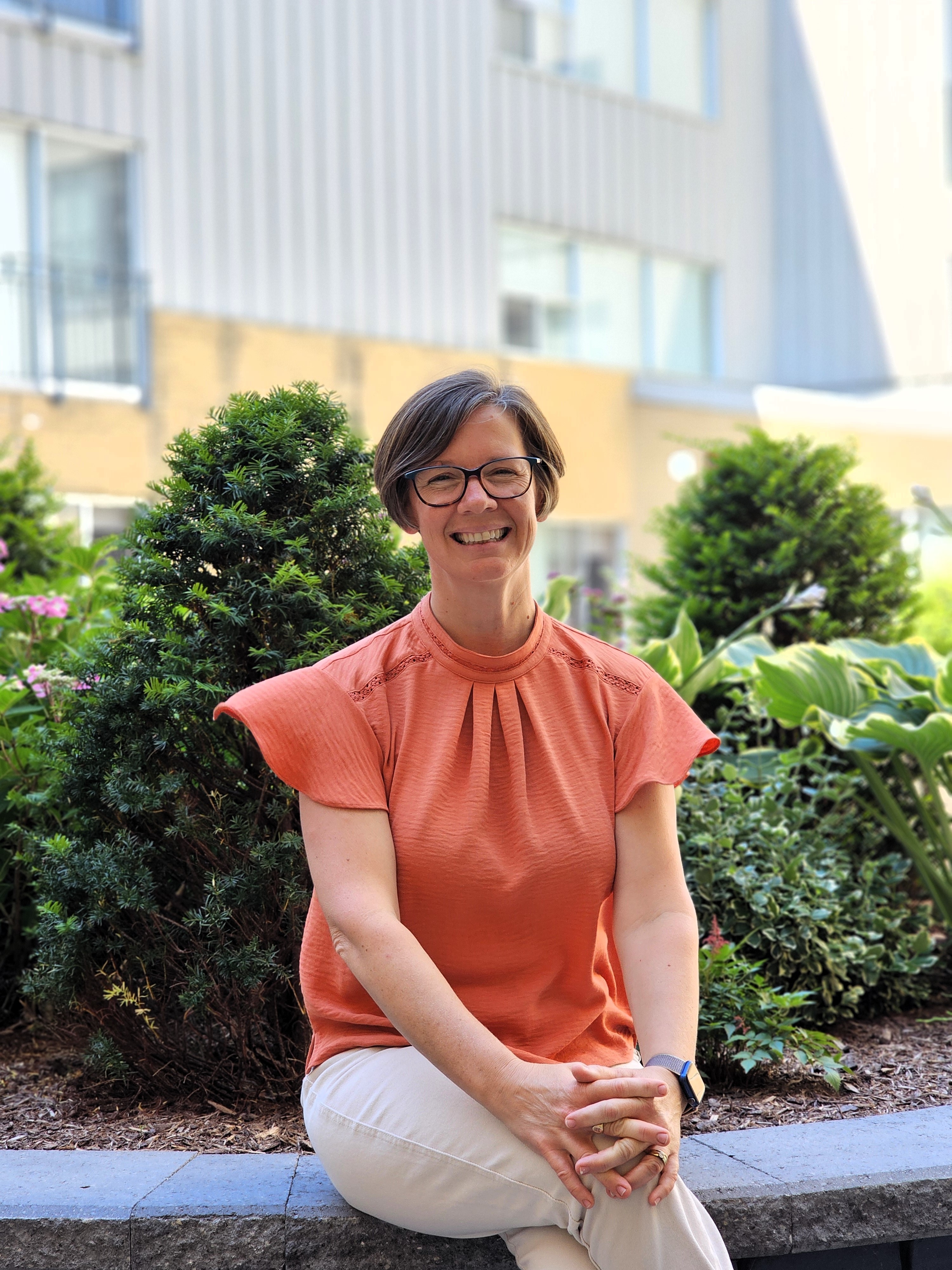 Dr. Ellen Buck-McFadyen 2.jpg Dr. Ellen Buck-McFadyen 2.jpg